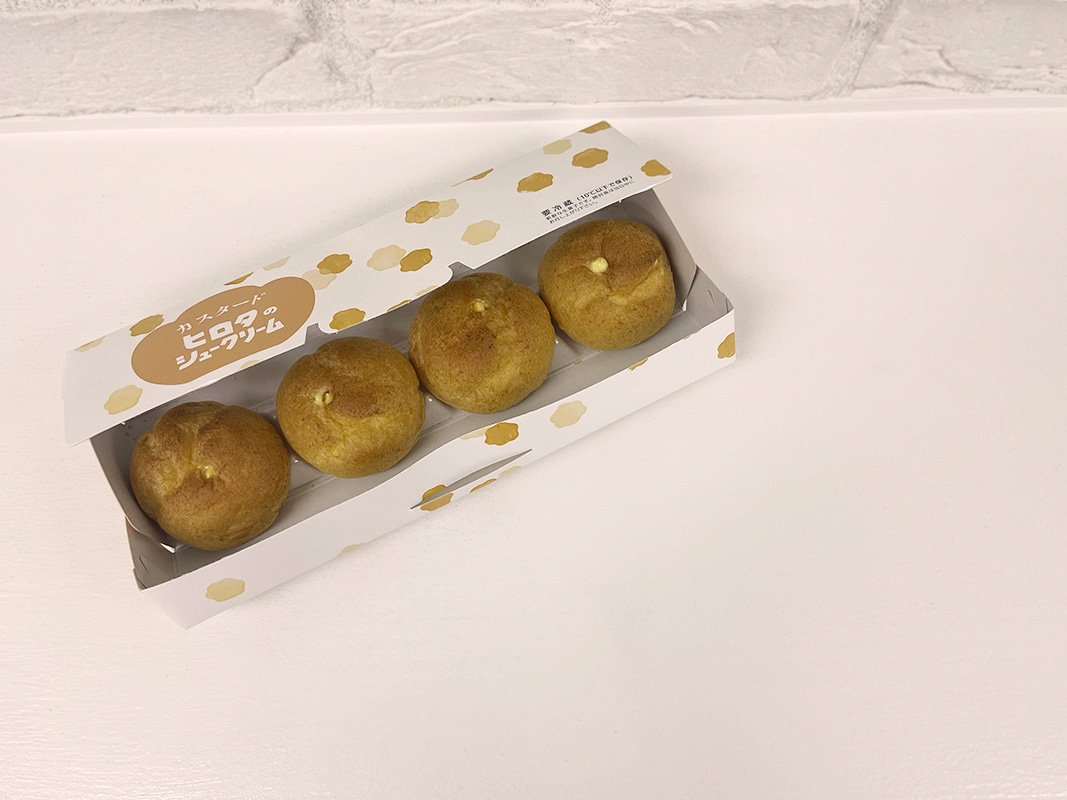 「100周年シュークリーム カスタード」346円