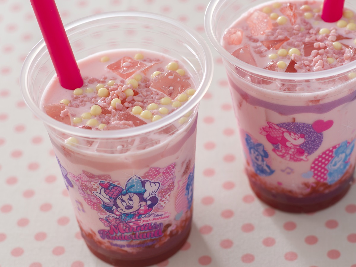 リフレッシュメントコーナー「ストロベリーミルク」1杯600円