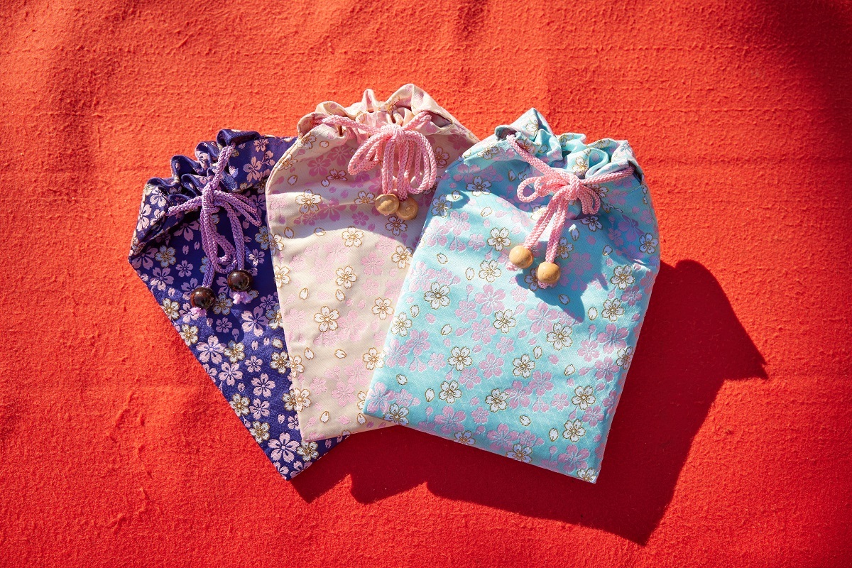 「御朱印帳袋」初穂料2500円