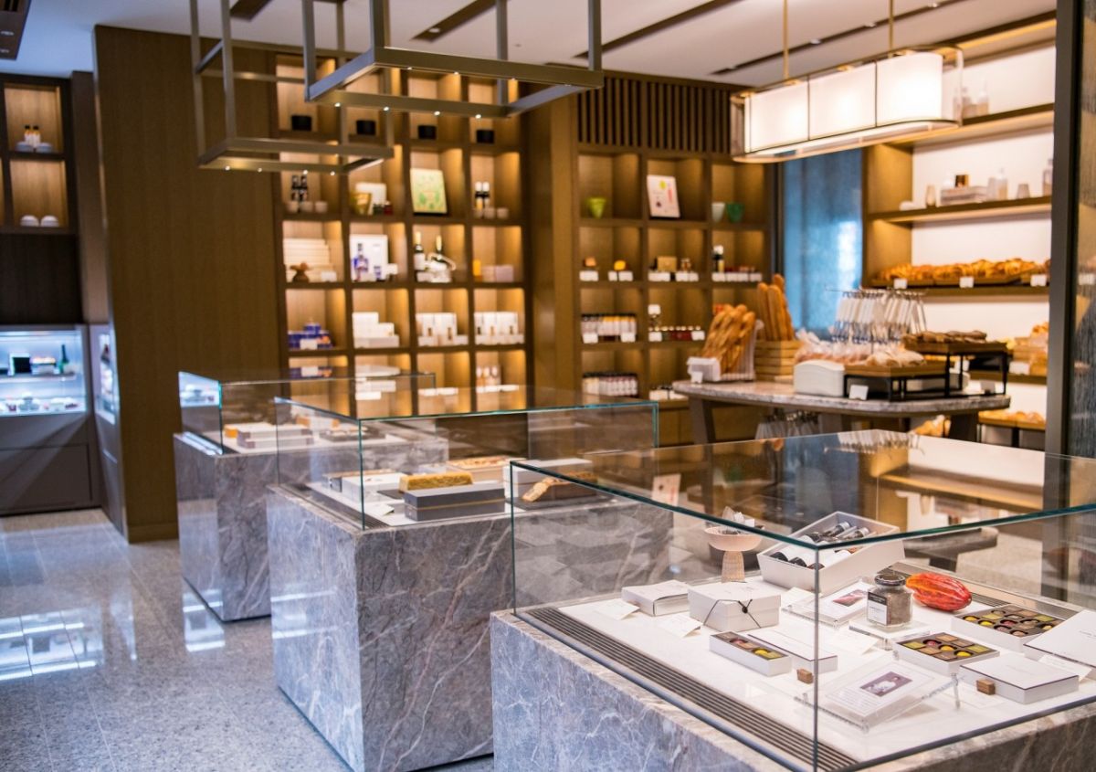 多彩なスイーツを揃える「デリカッセン シェフズガーデン」