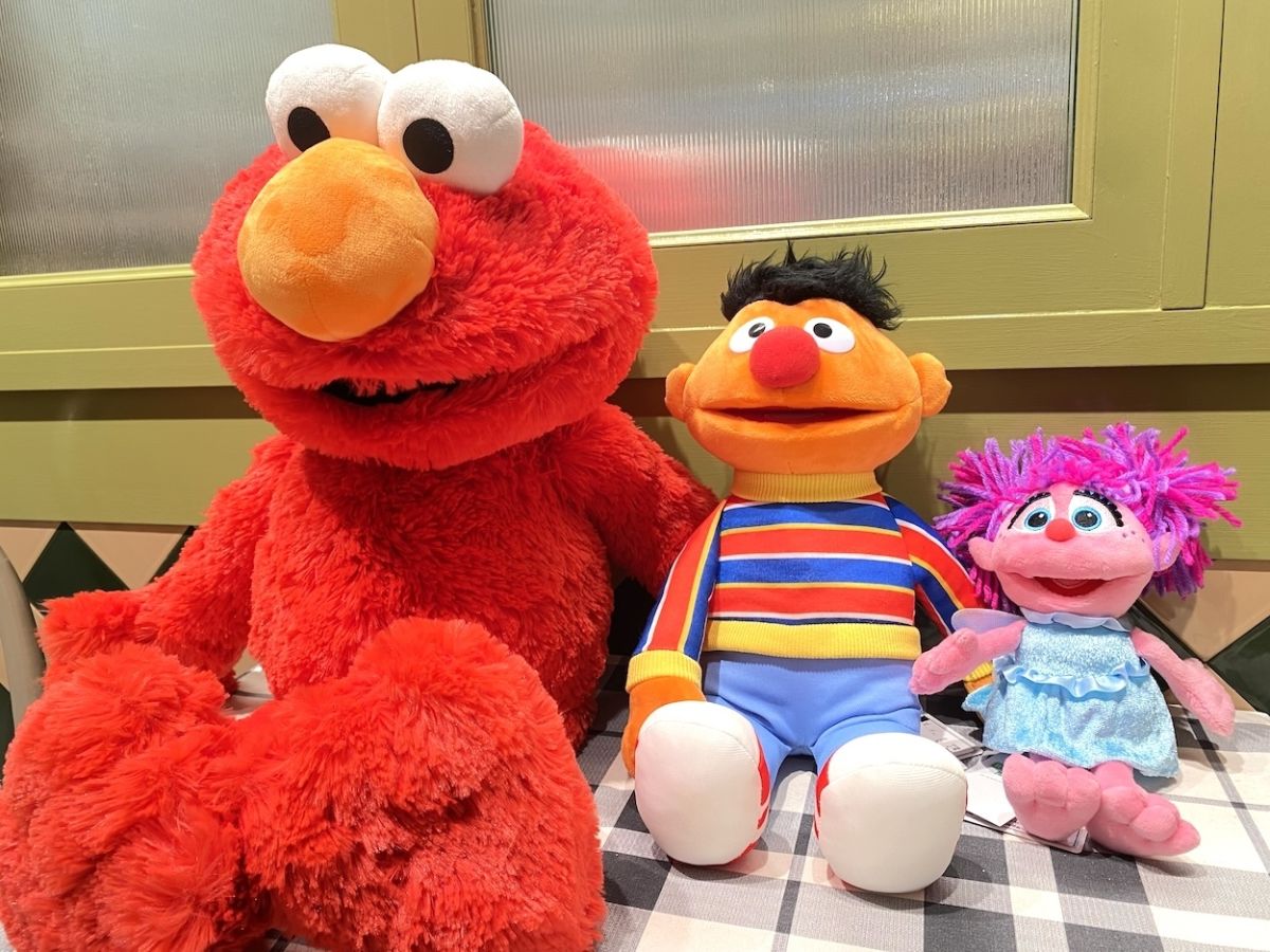 写真左からL:9680円、M:4730円〜、S:3520円〜※S、Mサイズはキャラクターにより値段が異なる