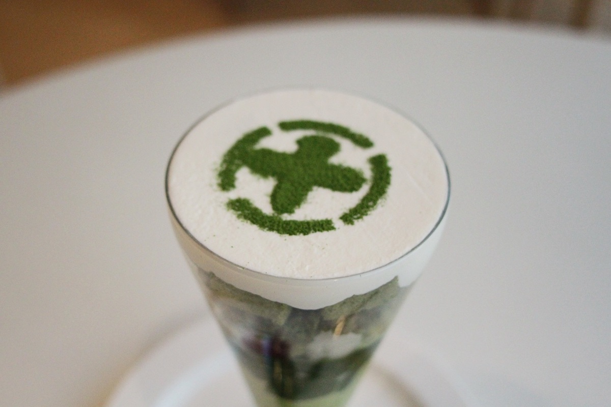 お店のロゴマーク「まると」印入り