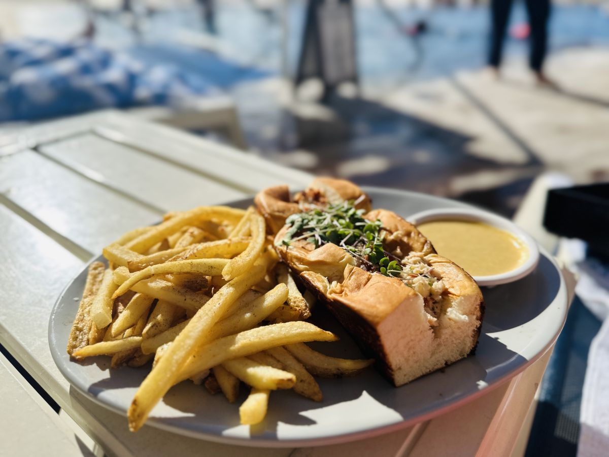 クラブ ＆ ロブスター スイート ロール　＄21