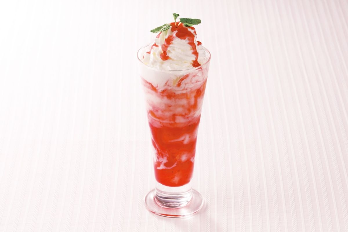 「いちごホイップラッシー」770円/インド料理 アマラ