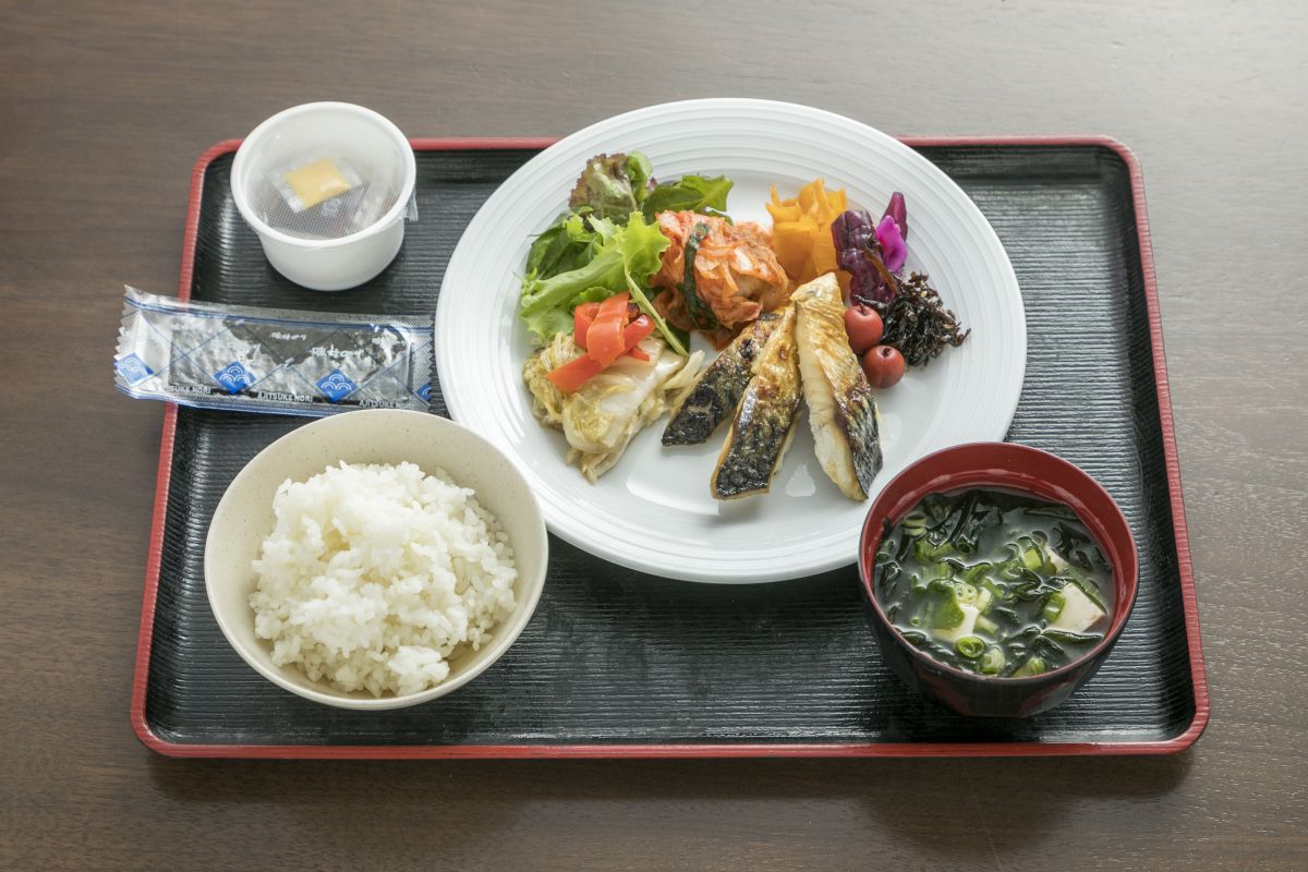 朝食ビュッキフェで和食メニューを選べる／プリンス ワイキ