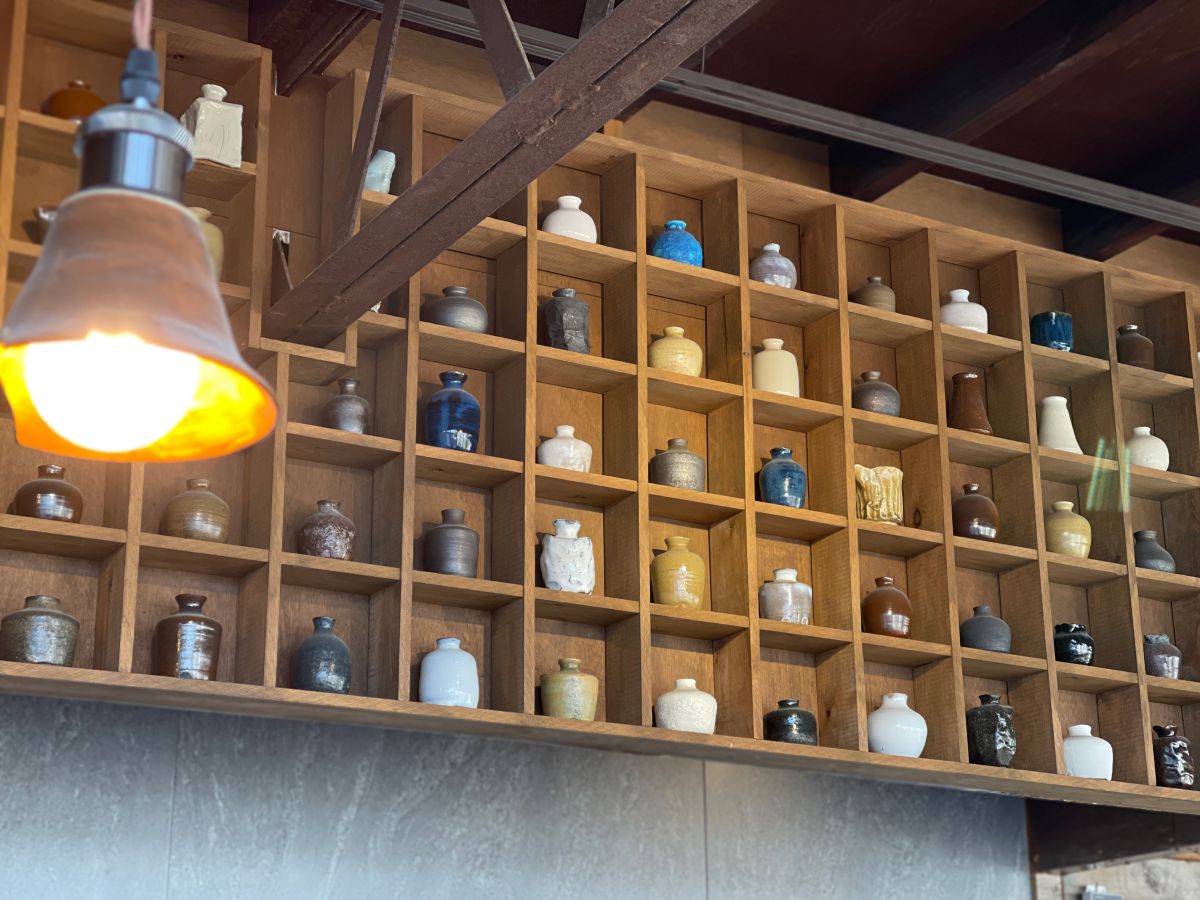 店内にはスタッフさんの作品が飾られていて、どんな作品にしようかと体験前からわくわく。