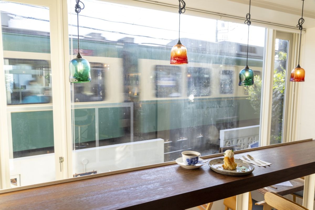 デザートに「アップルケーキ」650円もおすすめ