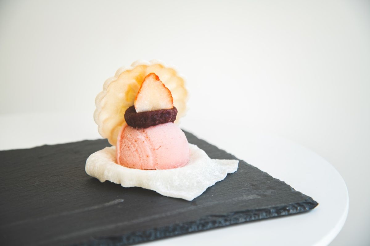 「贅沢いちご最中」580円