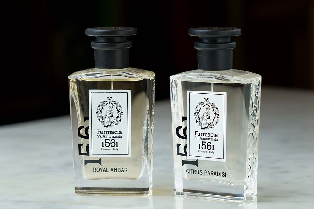 「香水」 各€132