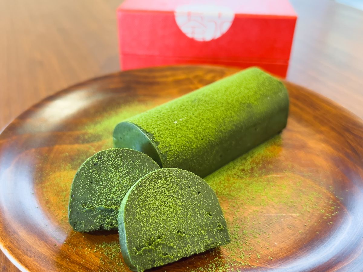 「特濃抹茶テリーヌ」3780円／日持ち：冷蔵で1週間