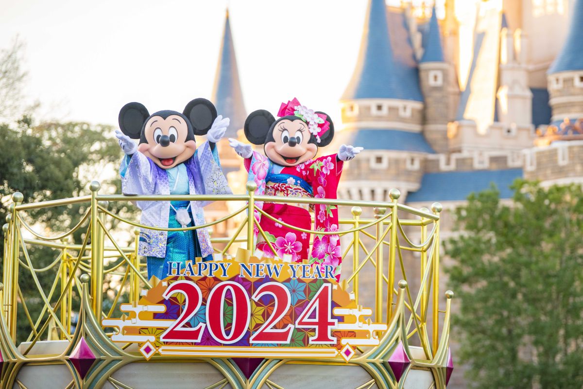 2024年度のスケジュールをチェックして東京ディズニーリゾートへ