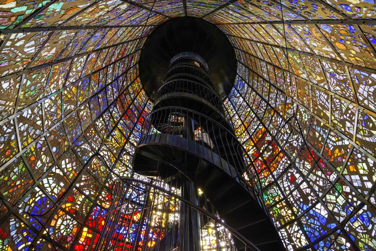 ガブリエル・ロアール『幸せをよぶシンフォニー彫刻』（1975年）