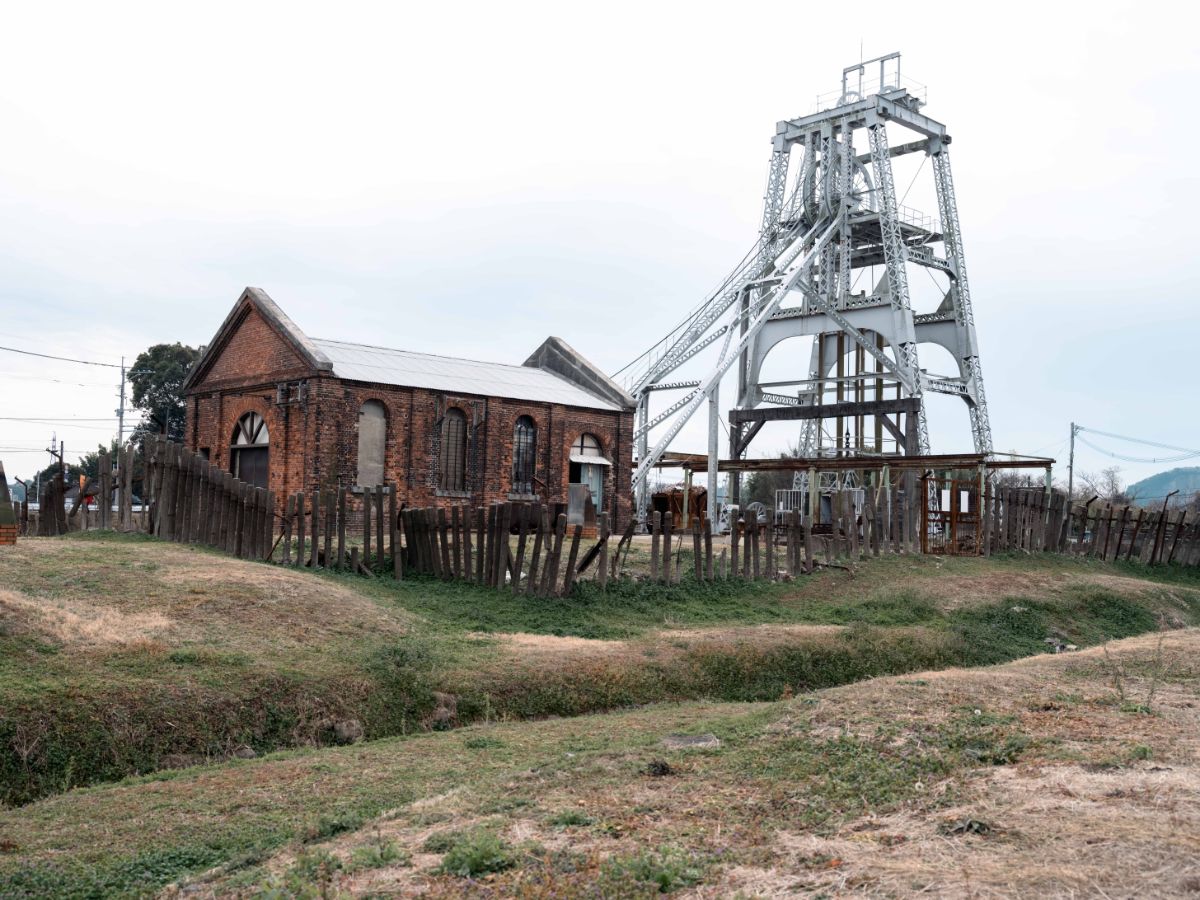 「三池炭鉱 宮原坑」第二竪坑櫓と巻揚機室 撮影/ryo tabi