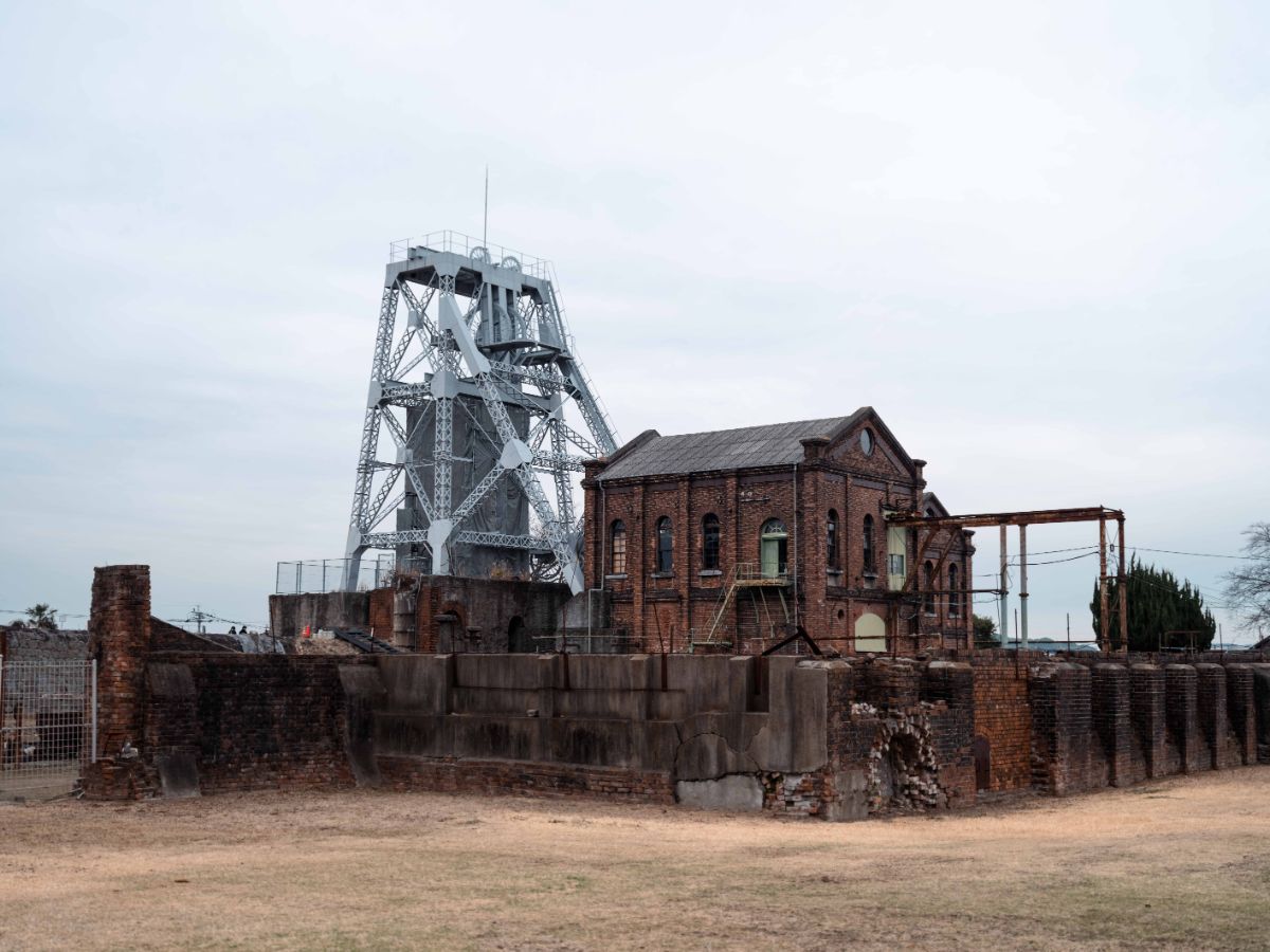 「三池炭鉱 万田坑」第二竪坑櫓と巻揚機室 撮影/ryo tabi