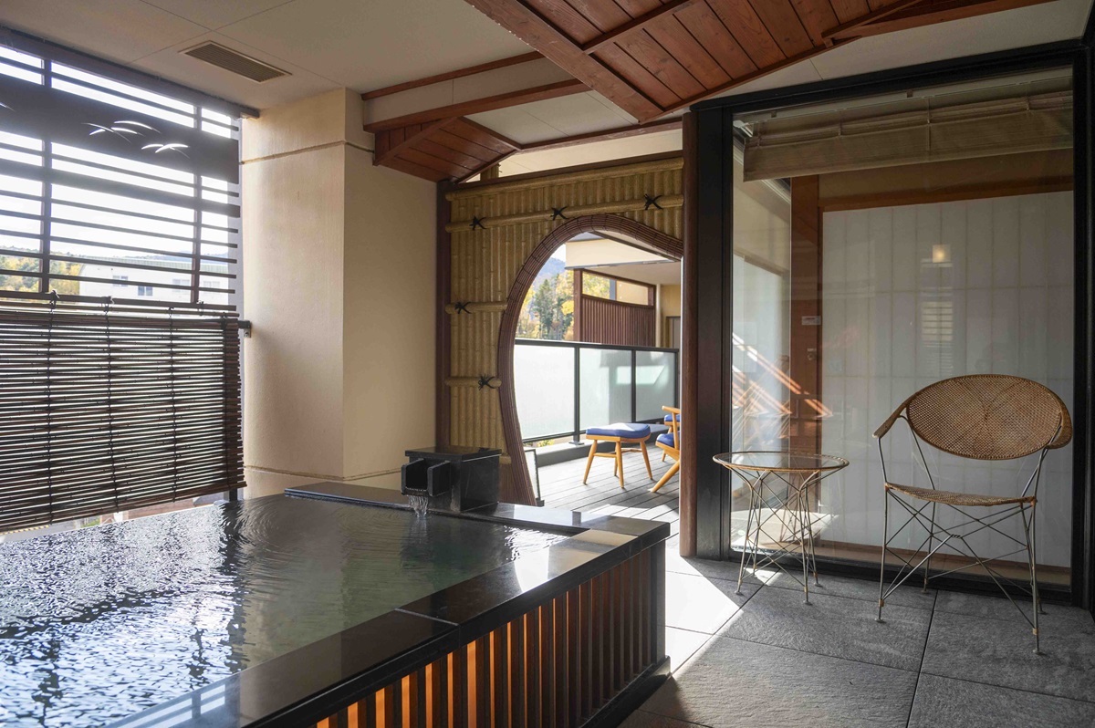 「風の座スイート」の露天風呂