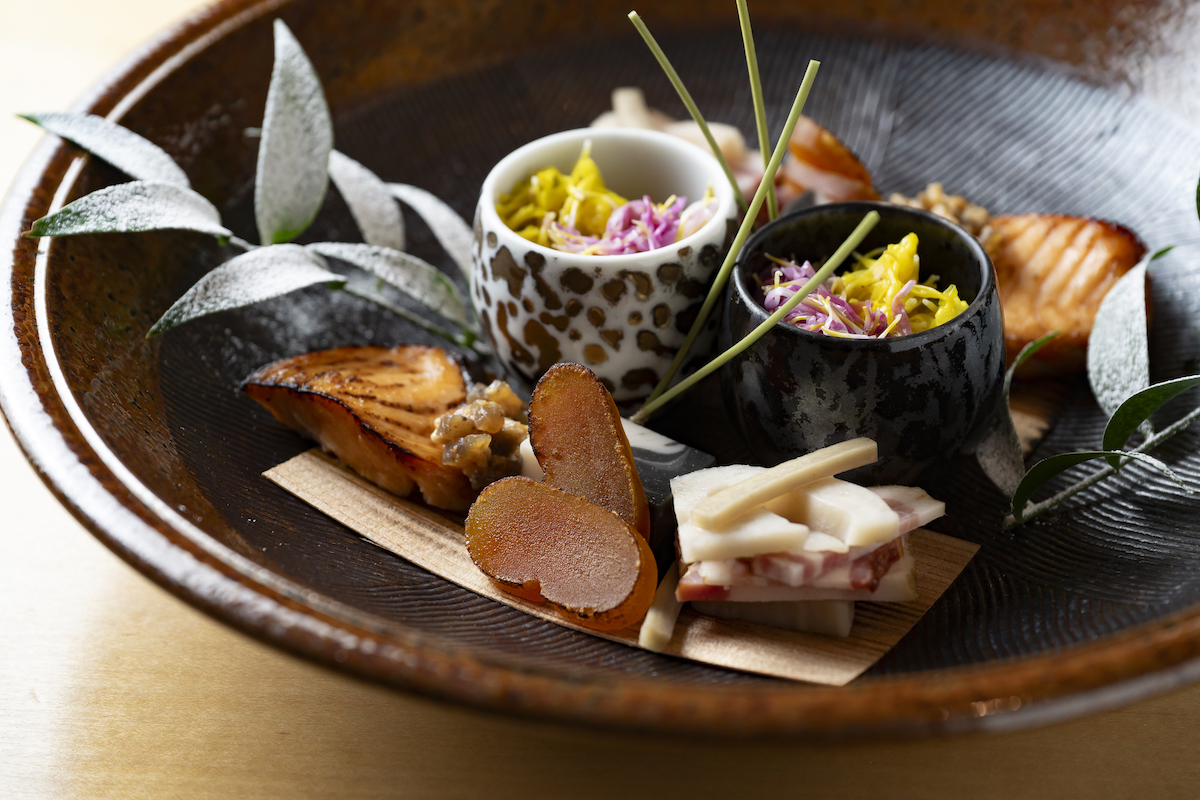 山の幸、海の幸に恵まれた山形の旬の味わいを、名月荘流日本料理でたっぷりと