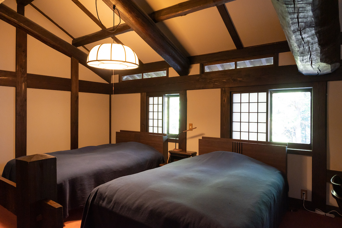 2階の和洋室「FUTARISHIZUKA 二人静」。和室は8畳