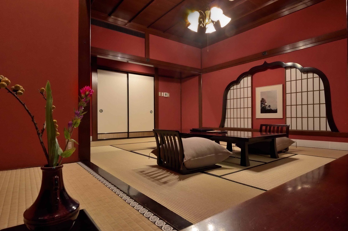 魯山人も好んだ特別室・御陣の間。加賀前田家の文化華やぎを感じさせる