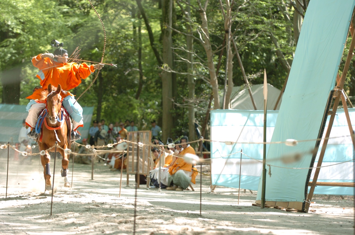 流鏑馬神事　写真提供：下鴨神社