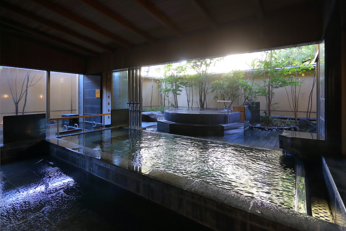 男性用露天風呂