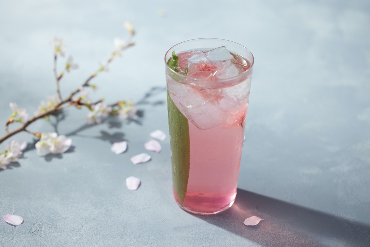 「Sakura Cocktail」Afternoon Tea + Cocktail プラン 6086円