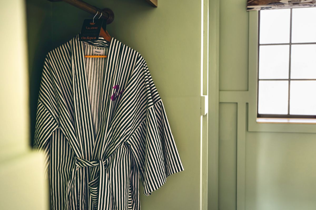 バスローブ付き。気に入ったら1階のショップで購入可／Jen Ellenburg