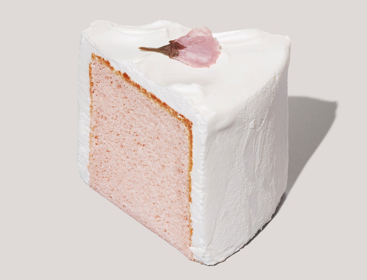 「さくらシフォンケーキ」455円（店内利用）