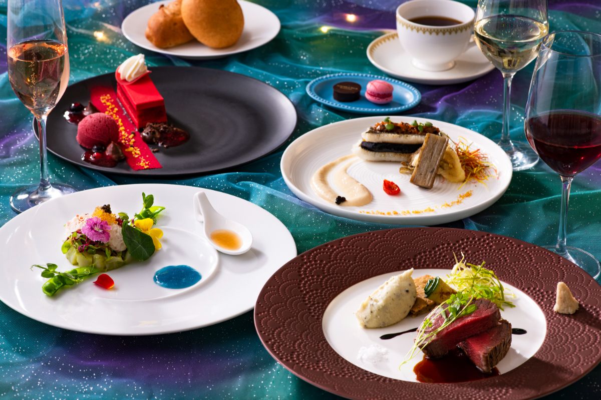 ズワイ蟹と帆立貝のガトー仕立て <スパークリングワイン>ロータリ ブリュット ロゼ（ロータリ） 鱧のミルフィーユ風、ホワイトアスパラガスのピュレ <白ワイン>M3シャルドネ（ショウ・アンド・スミス） 国産牛フィレ肉のロースト、グレイヴィーソース <赤ワイン>ピノ・ノワール アレナリア（クロ・デ・フ） パン ミックスベリーケーキ、ラズベリーソルベ添え ミニャルディーズ コーヒーまたは紅茶