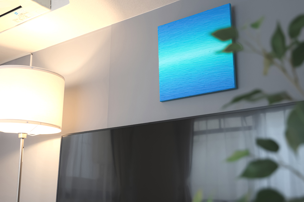 モダンアートを部屋のアクセントに