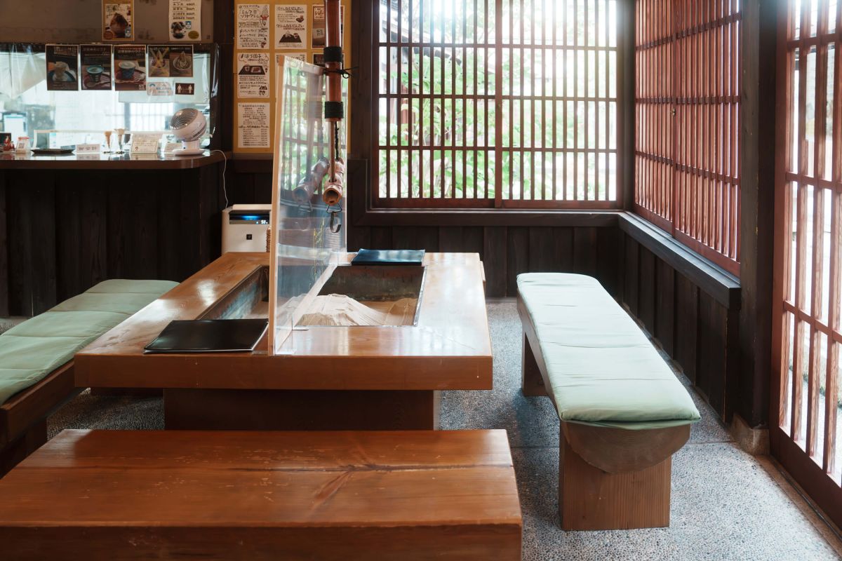 キャプション入るキャプション入る