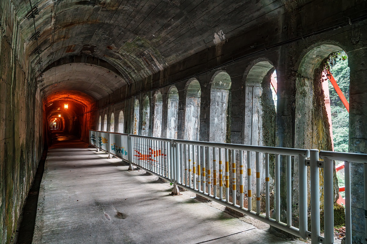 キャプション入るキャプション入る