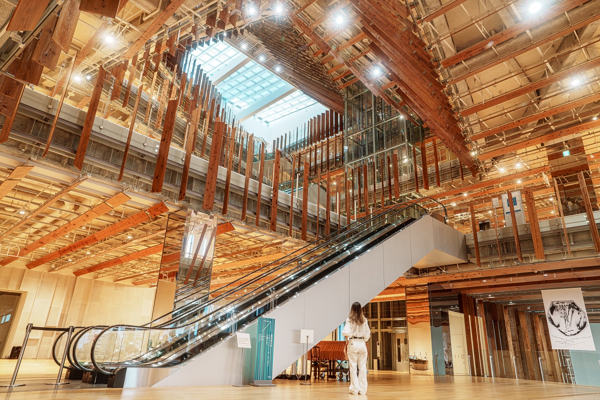 キャプション入るキャプション入る