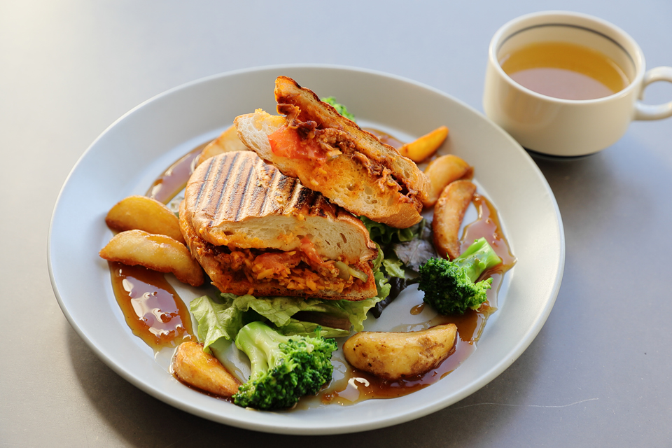 Art Beat Cafe NAKANOSHIMA