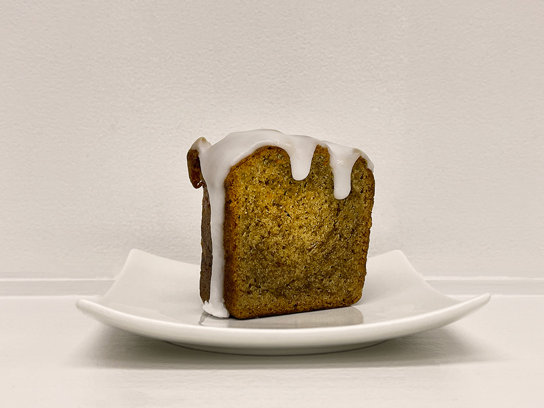 「オリジナルバナナブレッド ホワイトアイシング」600円