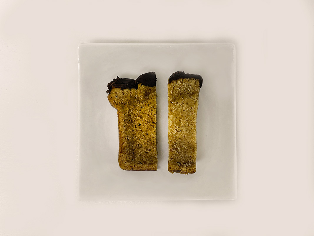 「オリジナルバナナブレッド チョコレートアイシング」600円