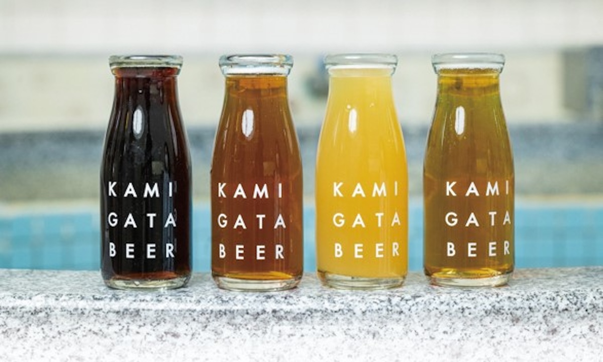 「牛乳瓶グラス生ビール」（500ml）500円/上方ビール