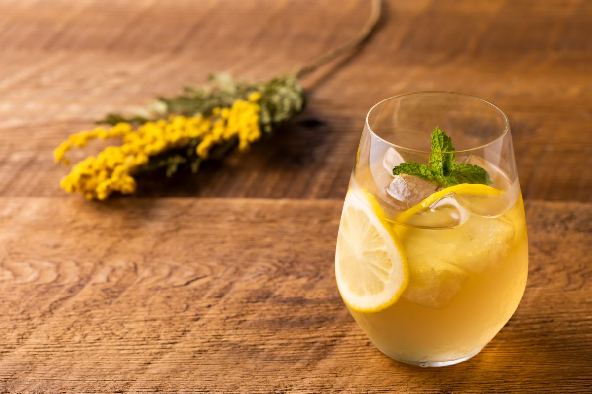 「花咲くイエローサングリア」