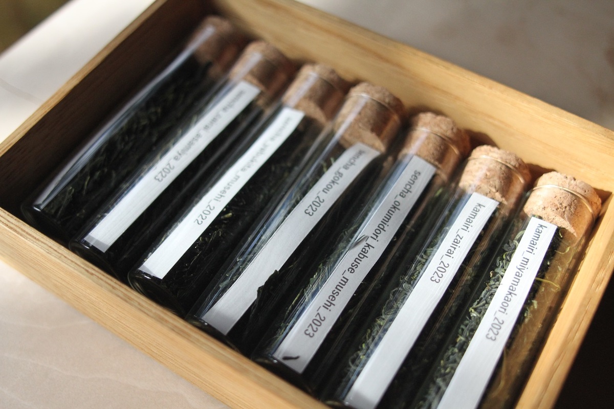 茶葉の香りを確かめて選んでみるのも◎