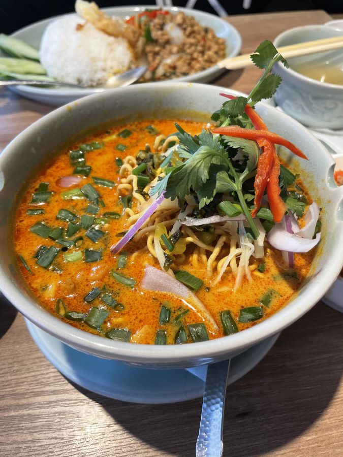 「カオソイ／チェンマイカレーラーメン」1300円