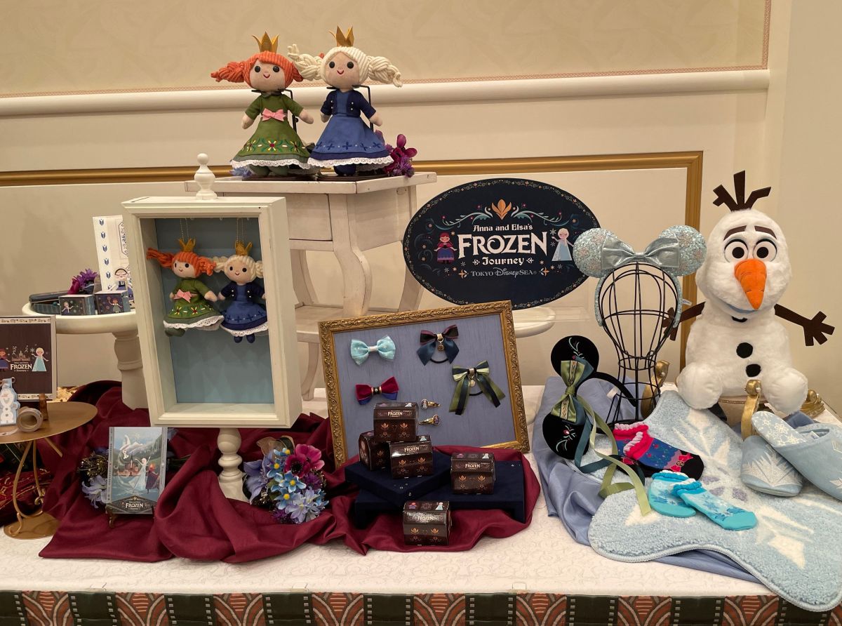 フローズンキングダムをイメージしたグッズ