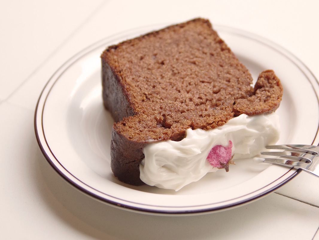 「さくらバナナブレッド」600円 ※3月15日〜4月30日までの販売予定