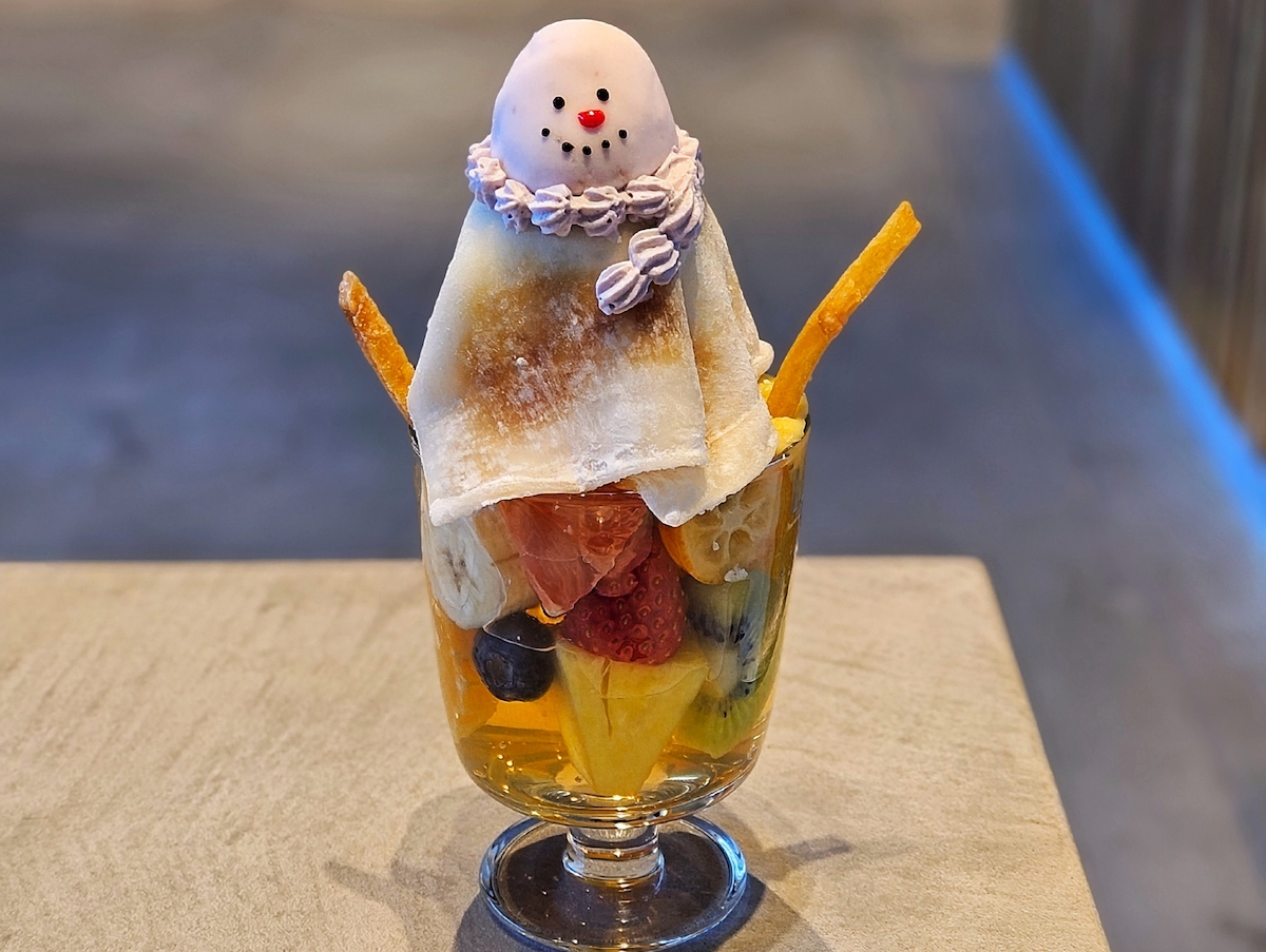 季節限定（2024年冬）スノーマンのウィンタープリンパフェ 1870円