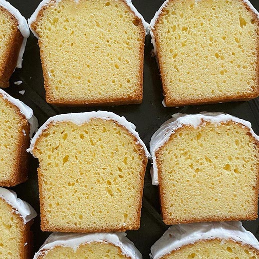 ＜ベイクショップロトリー＞「レモンドリズルケーキ」1カット 648円 ※各日30点限り