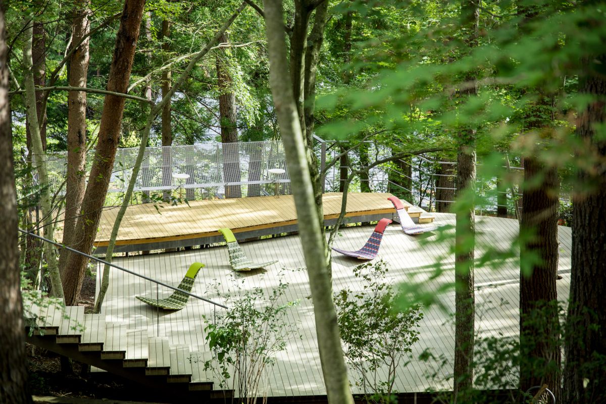 木漏れ日デッキ