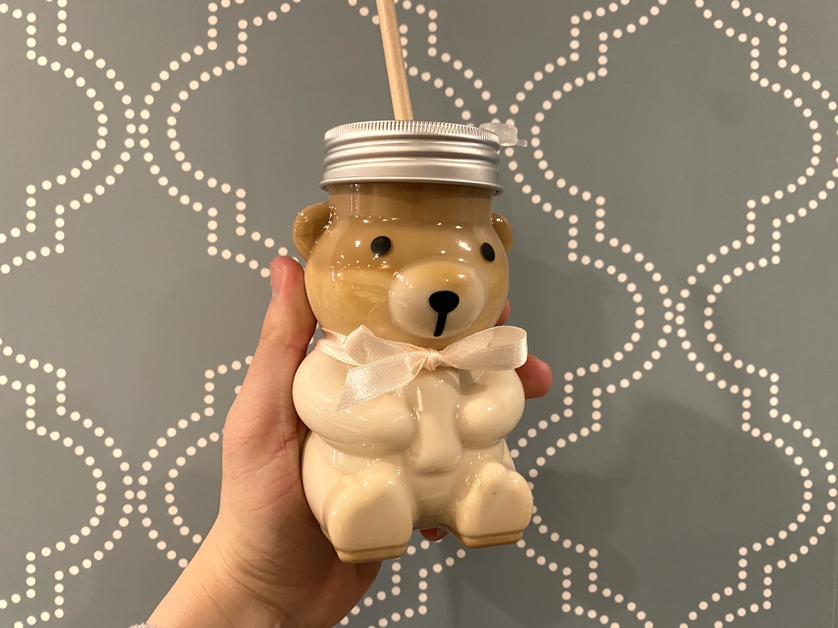 「クマさんボトルドリンク（ドリンク込み）」930円