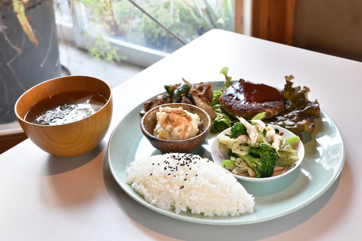 4種のおかずの日替わりランチ950円