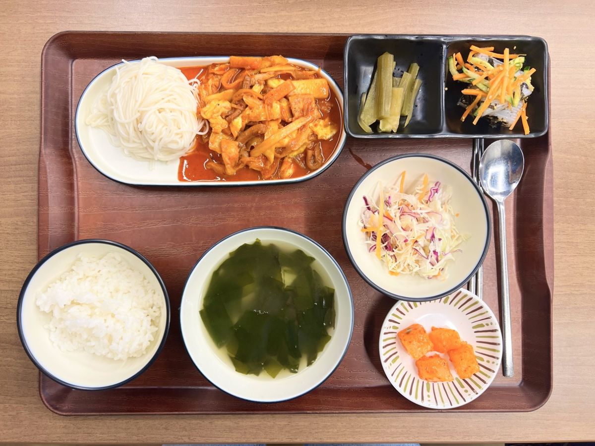 メニュー1のイカ炒め&素麺がこちら