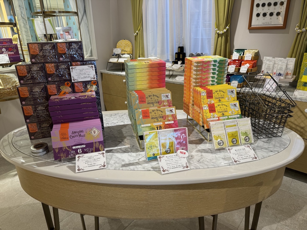 「極上はちみつ紅茶」シリーズも個数やテイストが異なる商品が展開されている