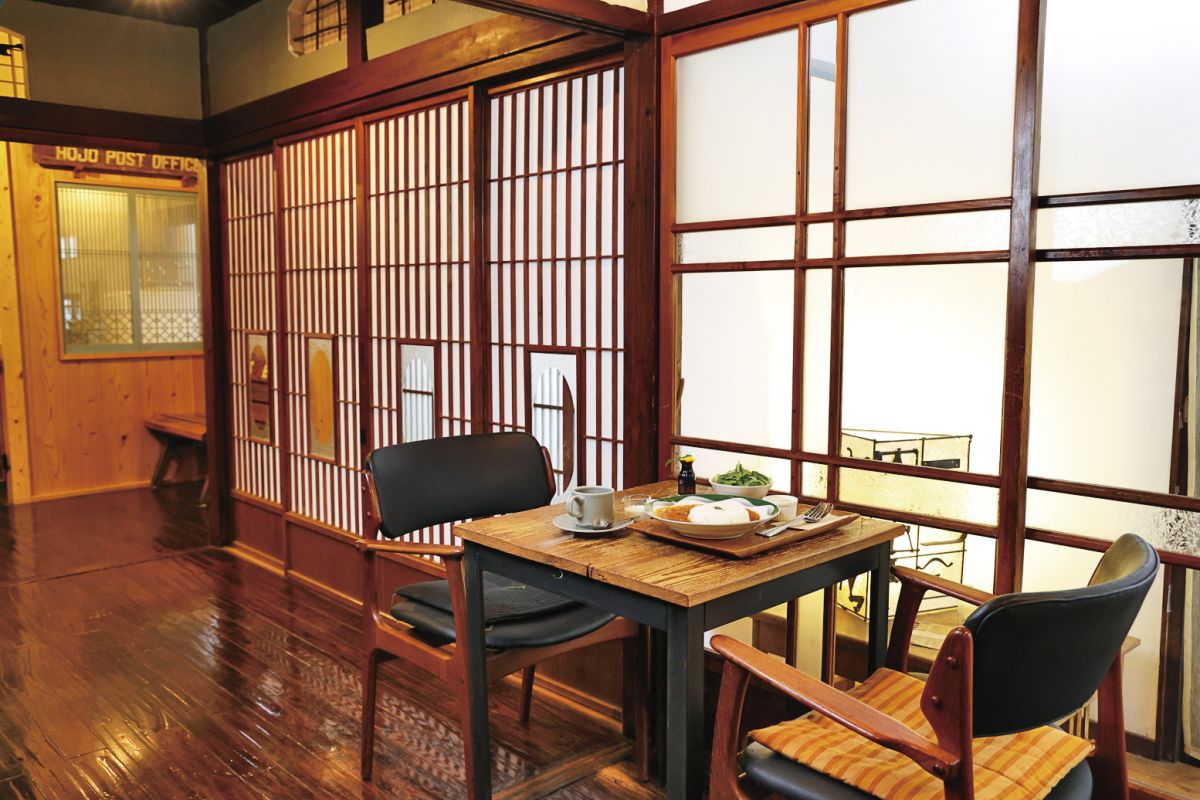 カフェ ポステン