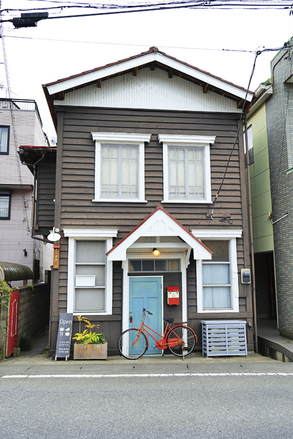 カフェ ポステン